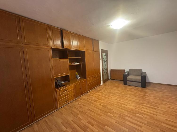 Garsonieră decomandată în Știrbei Vodă