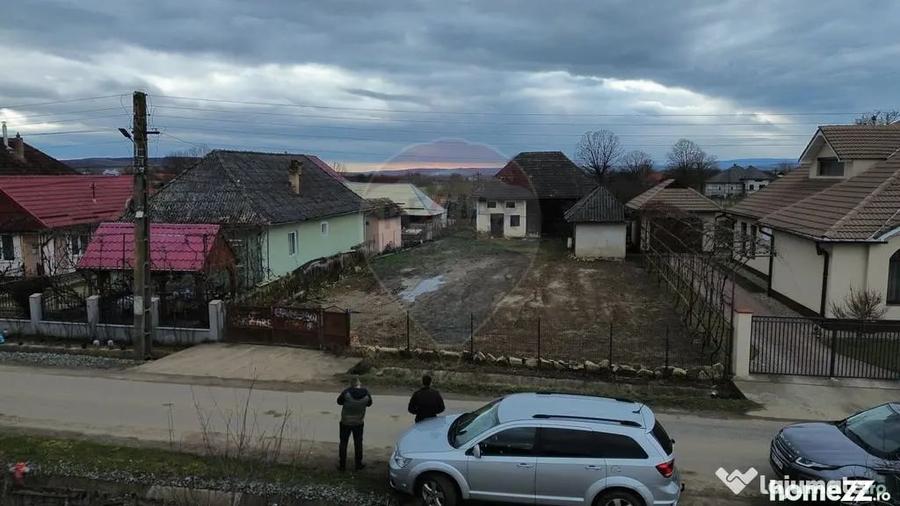 Casă cu 3 camere cu Teren 682 Mp în Sălsig