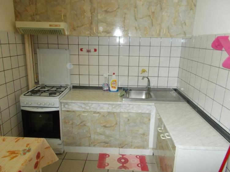 Apartament cu 2 camere semidecomandat în Astra