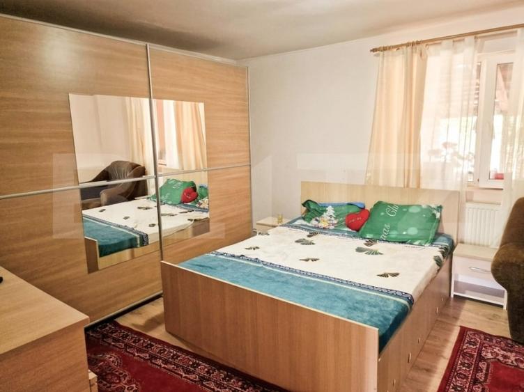 Casă individuală cu 3 camere cu Canalizare în Răscruci