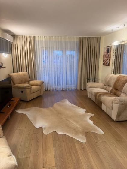 Apartament cu 4 camere în Floreasca