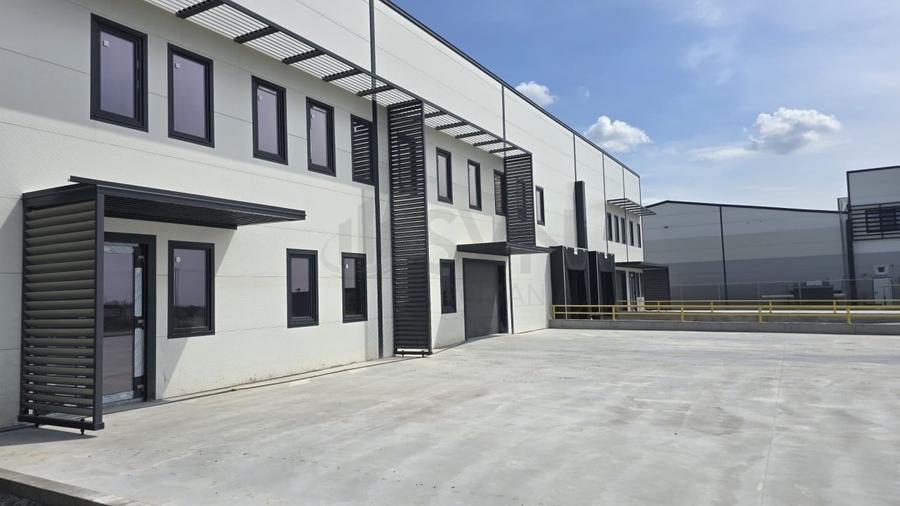 Spațiu industrial, de 2,405 mp, în Balotești