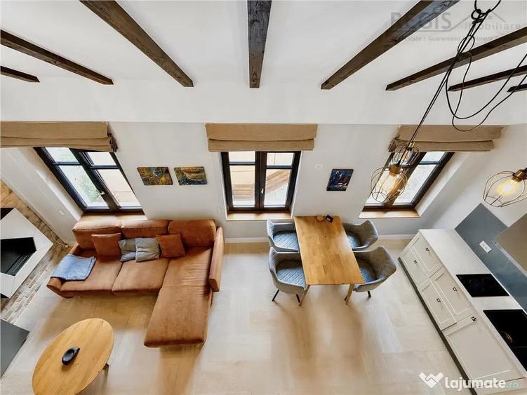 Apartament cu 2 camere decomandat în Schei