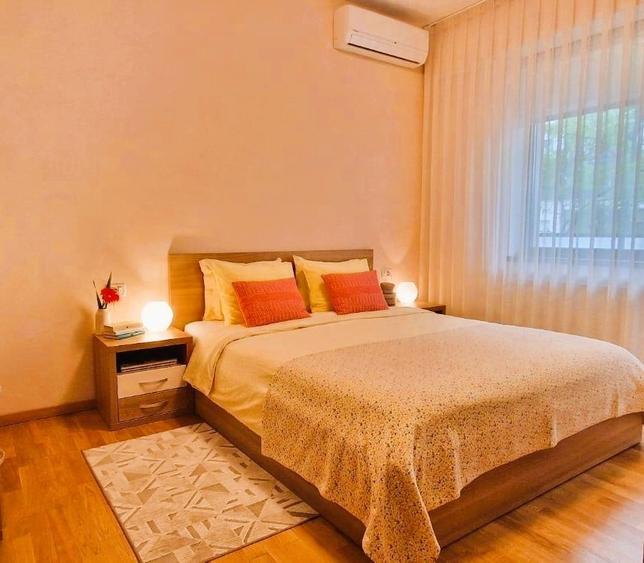 Apartament cu 3 camere decomandat în Băneasa