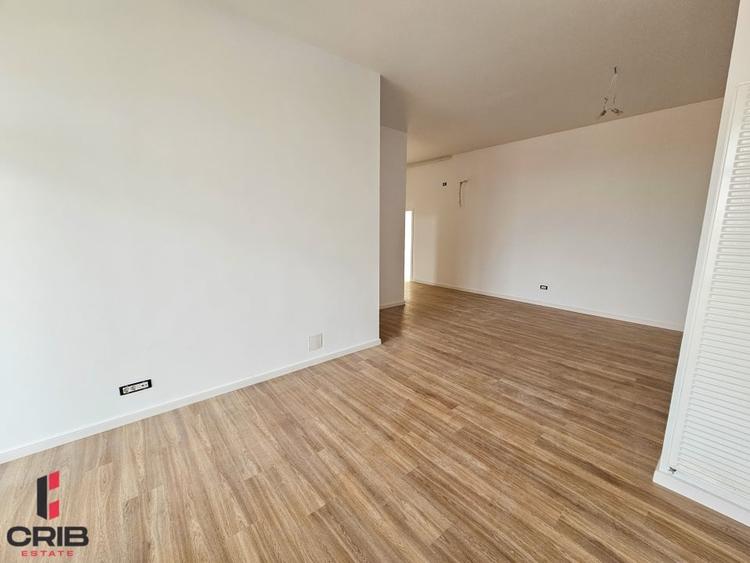 Apartament cu 3 camere semidecomandat în Voluntari