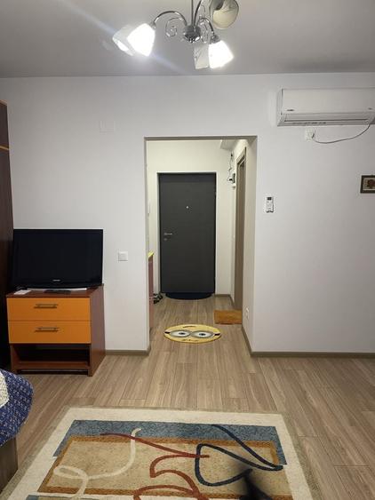 Garsonieră decomandată în Drumul Taberei