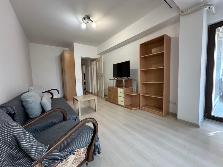 Apartament cu 2 camere decomandat în Mihai Bravu