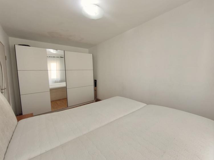 Apartament 2 camere,centrala proprie, zona Micalaca - 3