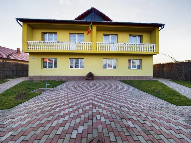 Casă cu 4 camere în Gai