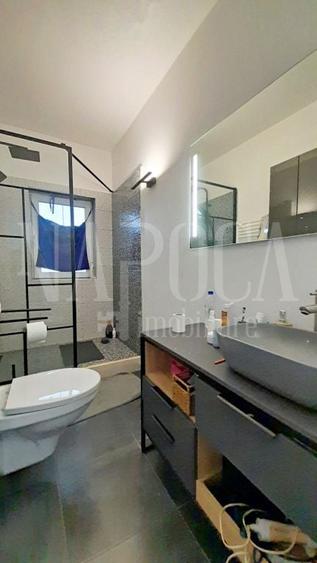 Casă individuală cu 7 camere cu Canalizare în Gilău