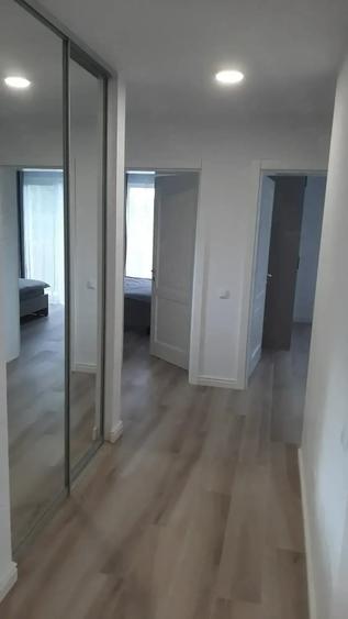 Apartament cu 3 camere decomandat în Borhanci