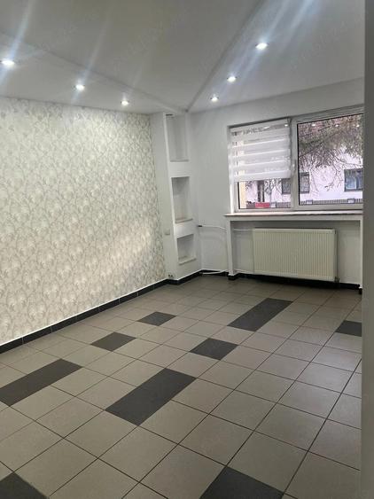 Spațiu comercial, de 25 mp, în Nord