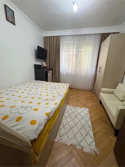 Apartament cu 3 camere decomandat în Războieni