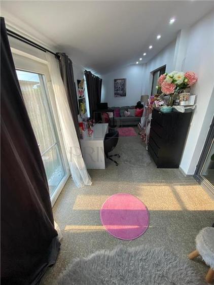 Duplex cu 3 camere cu Canalizare în Moșnița Nouă