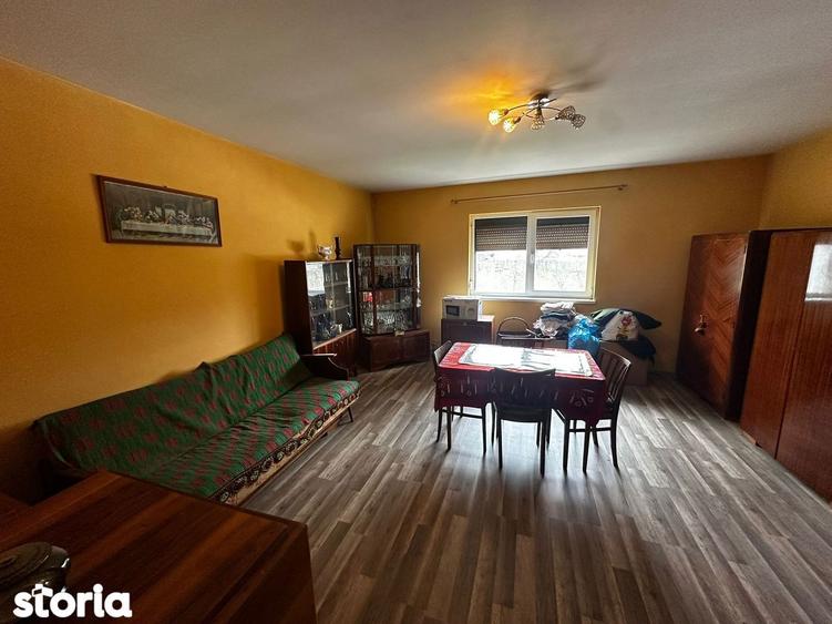 Casă cu 4 camere cu Teren 1900 Mp în Șura Mare