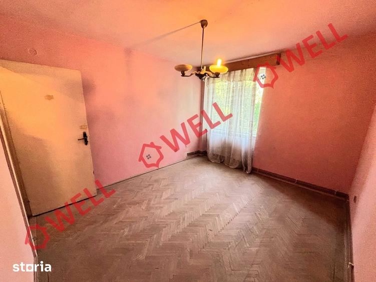 Apartament cu 3 camere semidecomandat în Nord