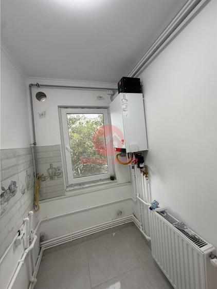 Apartament cu 3 camere semidecomandat în Tomis Nord