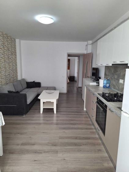 Apartament cu 3 camere decomandat în Burdujeni