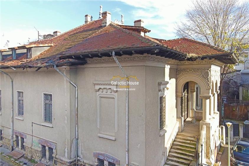 Casă individuală cu 15 camere cu Teren 1725 Mp în Dorobanți