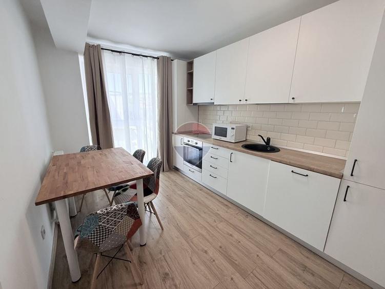 Apartament cu 2 camere semidecomandat, mobilat în Dâmbul Rotund