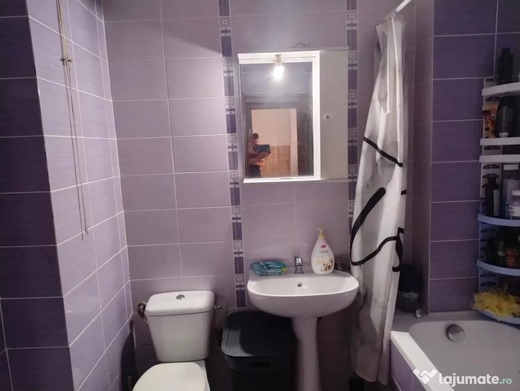 Apartament cu 2 camere semidecomandat în Exterior Vest
