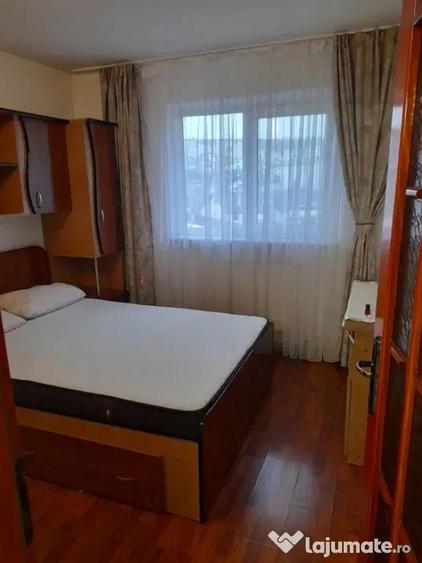 Apartament cu 3 camere decomandat în Burdujeni