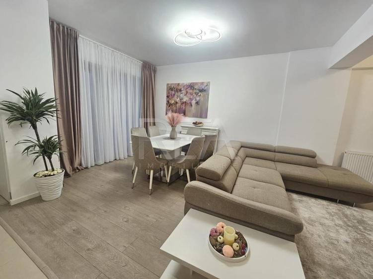 Apartament cu 3 camere semidecomandat, mobilat în Sisești