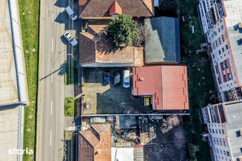 Casă cu 7 camere cu Teren 415 Mp în Șega