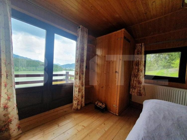 Casă individuală cu 5 camere cu Teren 1400 Mp în Nord