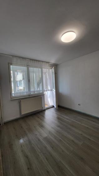 Apartament cu 3 camere în Dacia
