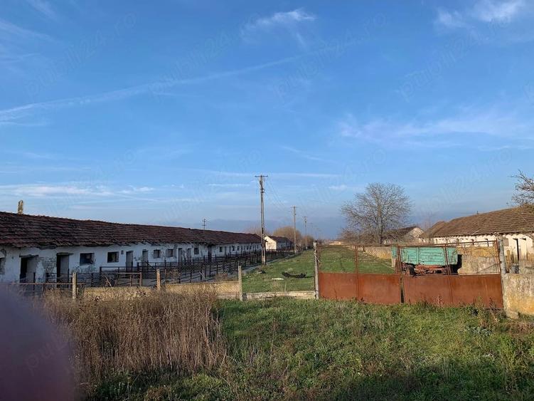 Spațiu comercial, de 11,500 mp, în Central