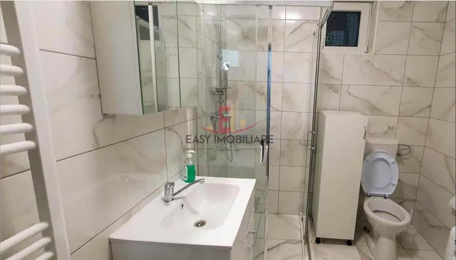 Casă cu 2 camere cu Teren 100 Mp în Central