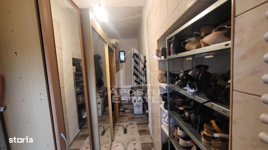 Casa individuala cu 6 camere,2 bai,teren de 1017 mp Pischia Central - 14
