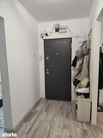3 CAMERE - INEL I - 9