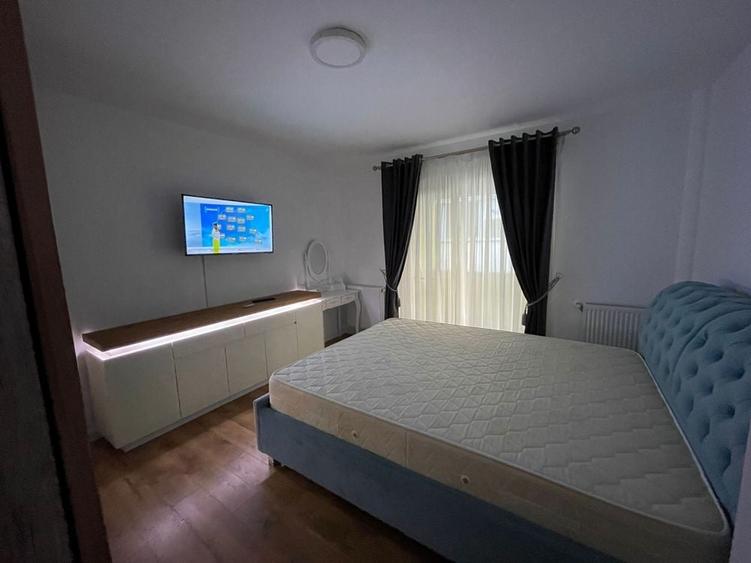 Casă cu 3 camere în Tractorul