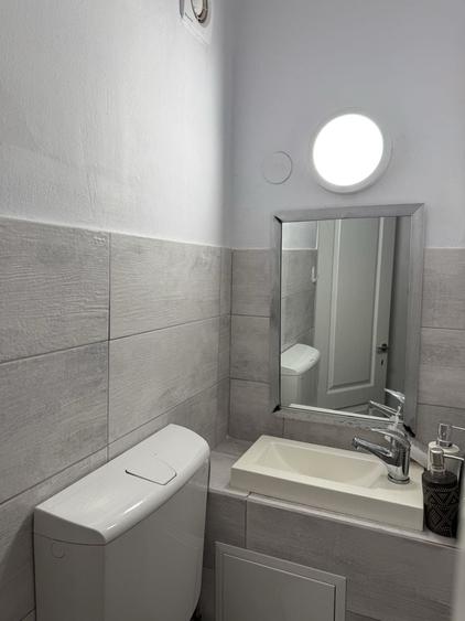 Apartament cu 3 camere decomandat în Alfa