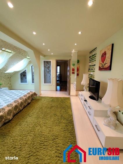 Apartament cu 3 camere în Calea Poplăcii