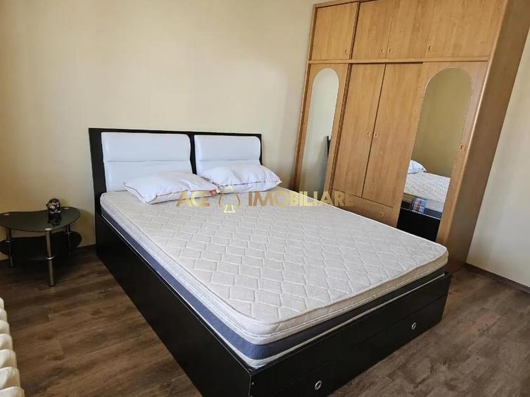 Apartament cu 2 camere semidecomandat, mobilat în Costin Georgian