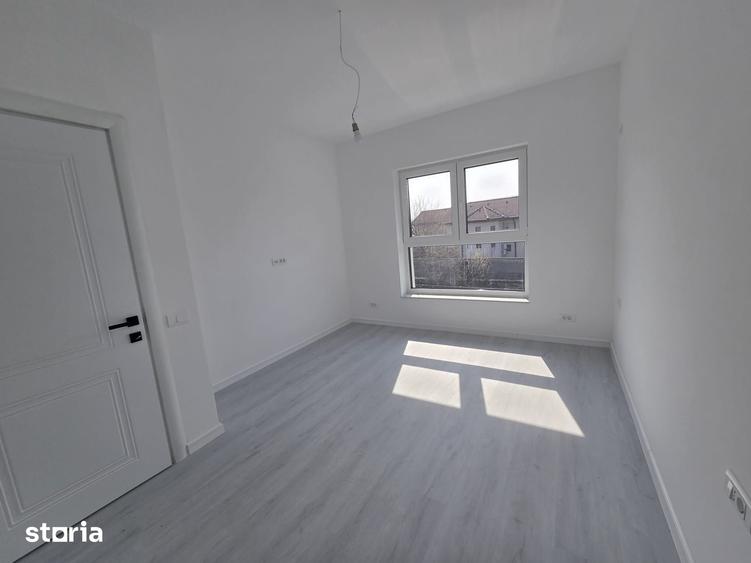 Casă cu 4 camere cu Teren 311 Mp în Central