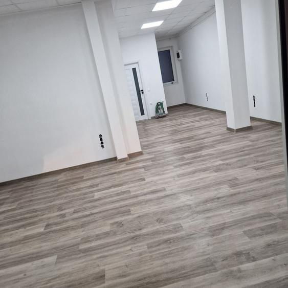 Spațiu comercial, de 42 mp, în Șelimbăr