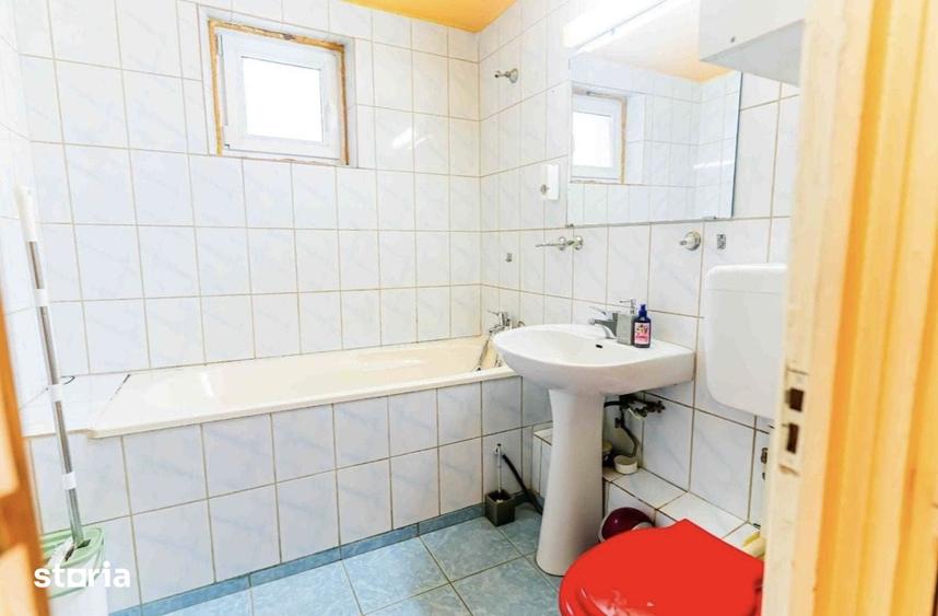 Apartament cu 3 camere decomandat în 13 Septembrie