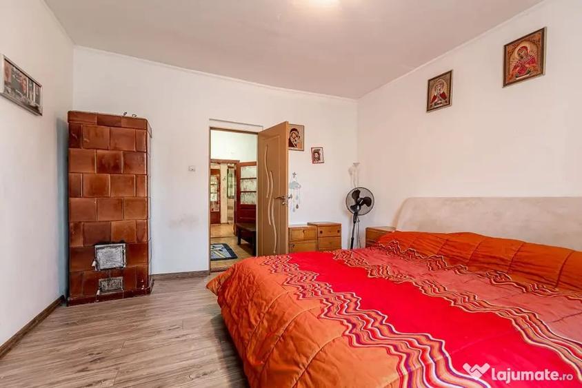 Casă cu 3 camere cu Teren 3950 Mp în Dorobanți