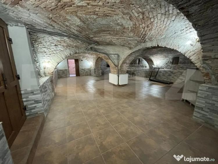 Spațiu comercial, de 88 mp, în Valcău de Jos