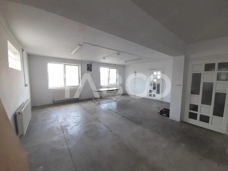 Spațiu comercial, de 220 mp, în Central