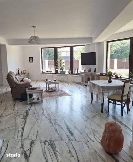 Casă cu 5 camere cu Teren 783 Mp în Cornu