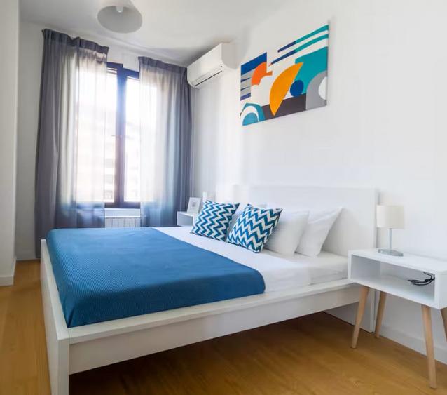 Apartament cu 2 camere decomandat în Jiului