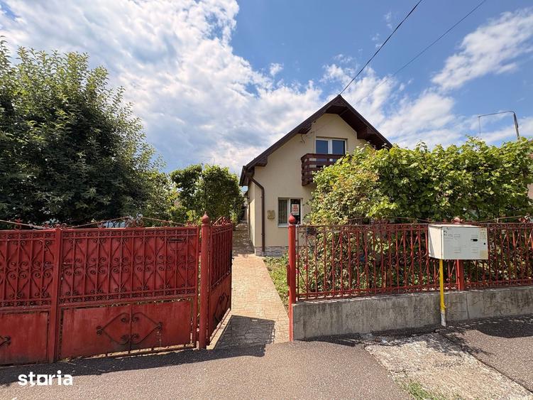 Casă cu 3 camere cu Teren 528 Mp în Central