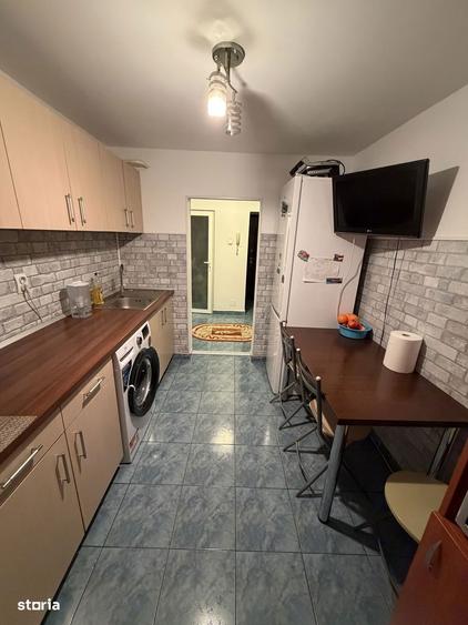 Apartament cu 3 camere, mobilat în Central