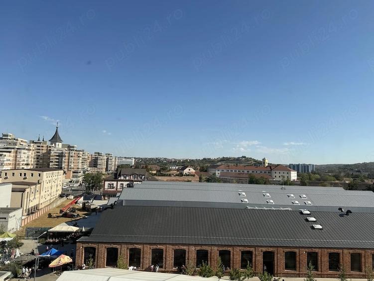 Apartament cu 3 camere decomandat în Centru Civic