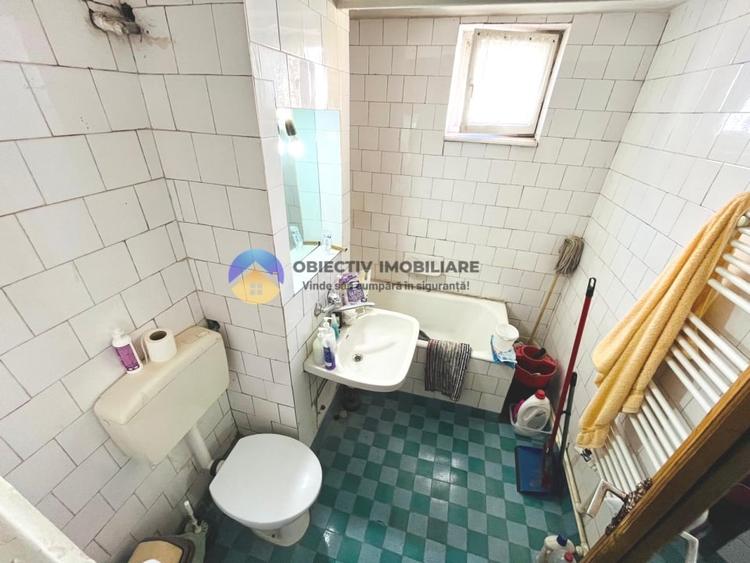 Apartament cu 2 camere decomandat în Precista